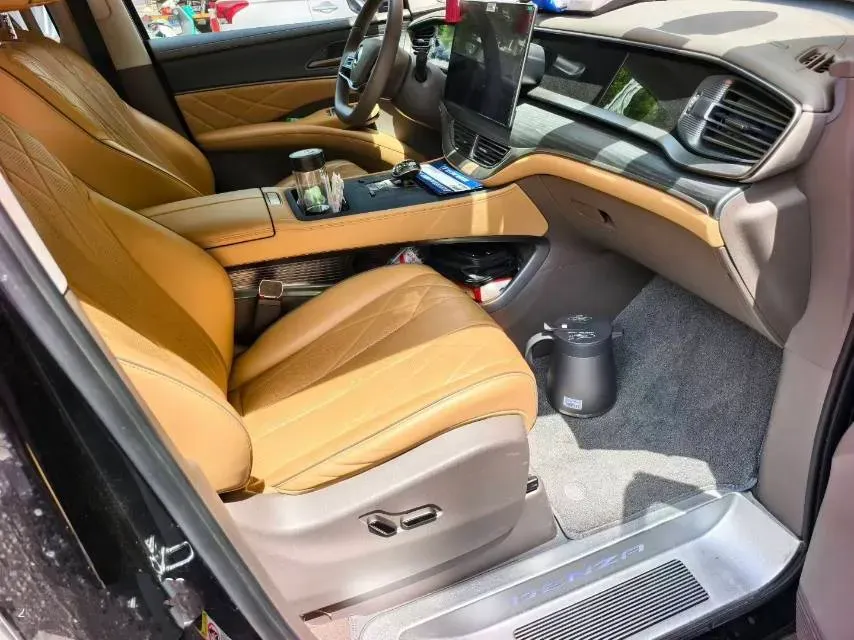 2024 Denza D9 1.5T 139HP L4 E-CVT PHEV 40KWH,autocango,china used car exporter,china ev exporter,chinese used car exporter,chinese used ev exporter