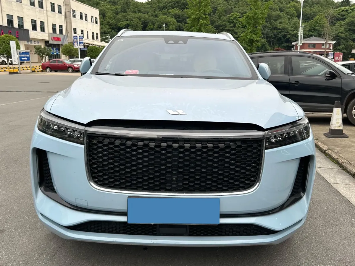 2020 Li ONE Range Extended 131HP REEV 40.5KWH,autocango,china used car exporter,china ev exporter,chinese used car exporter,chinese used ev exporter
