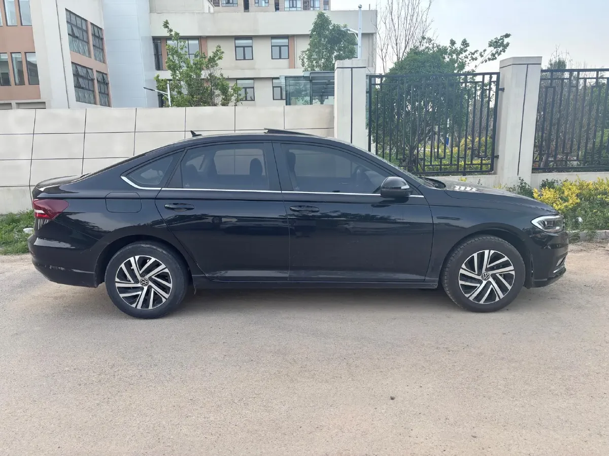 2021 Volkswagen Lavida 1.4T 150HP L4 7DCT,autocango,china used car exporter,china ev exporter,chinese used car exporter,chinese used ev exporter