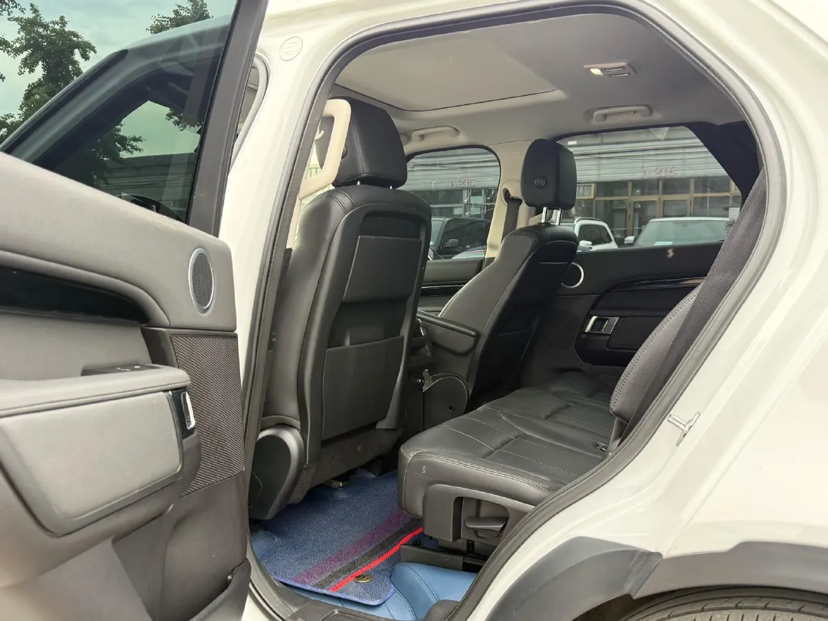 2019 Land Rover Discovery 3.0T 340HP V6 8AT,autocango,china used car exporter,china ev exporter,chinese used car exporter,chinese used ev exporter