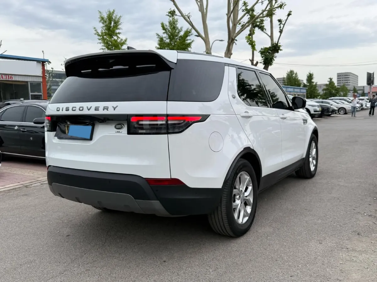 2019 Land Rover Discovery 3.0T 340HP V6 8AT,autocango,china used car exporter,china ev exporter,chinese used car exporter,chinese used ev exporter