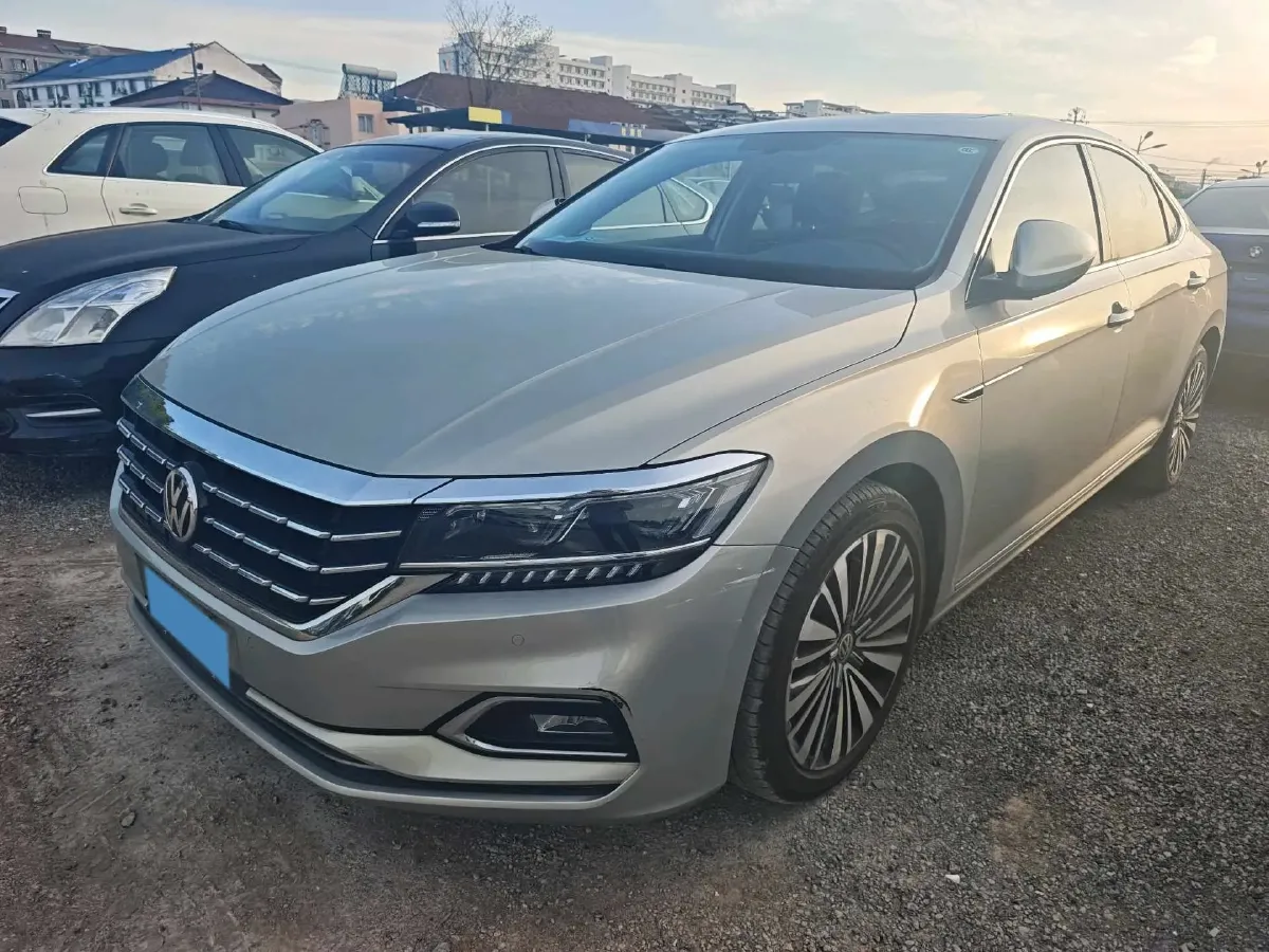 2019 Volvo V40 1.5T 152HP L4 6AT,autocango,china used car exporter,china ev exporter,chinese used car exporter,chinese used ev exporter