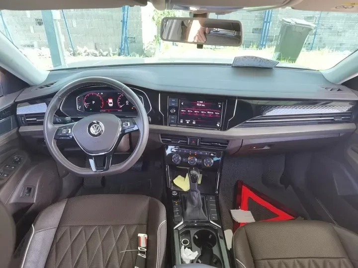 2019 Volvo V40 1.5T 152HP L4 6AT,autocango,china used car exporter,china ev exporter,chinese used car exporter,chinese used ev exporter