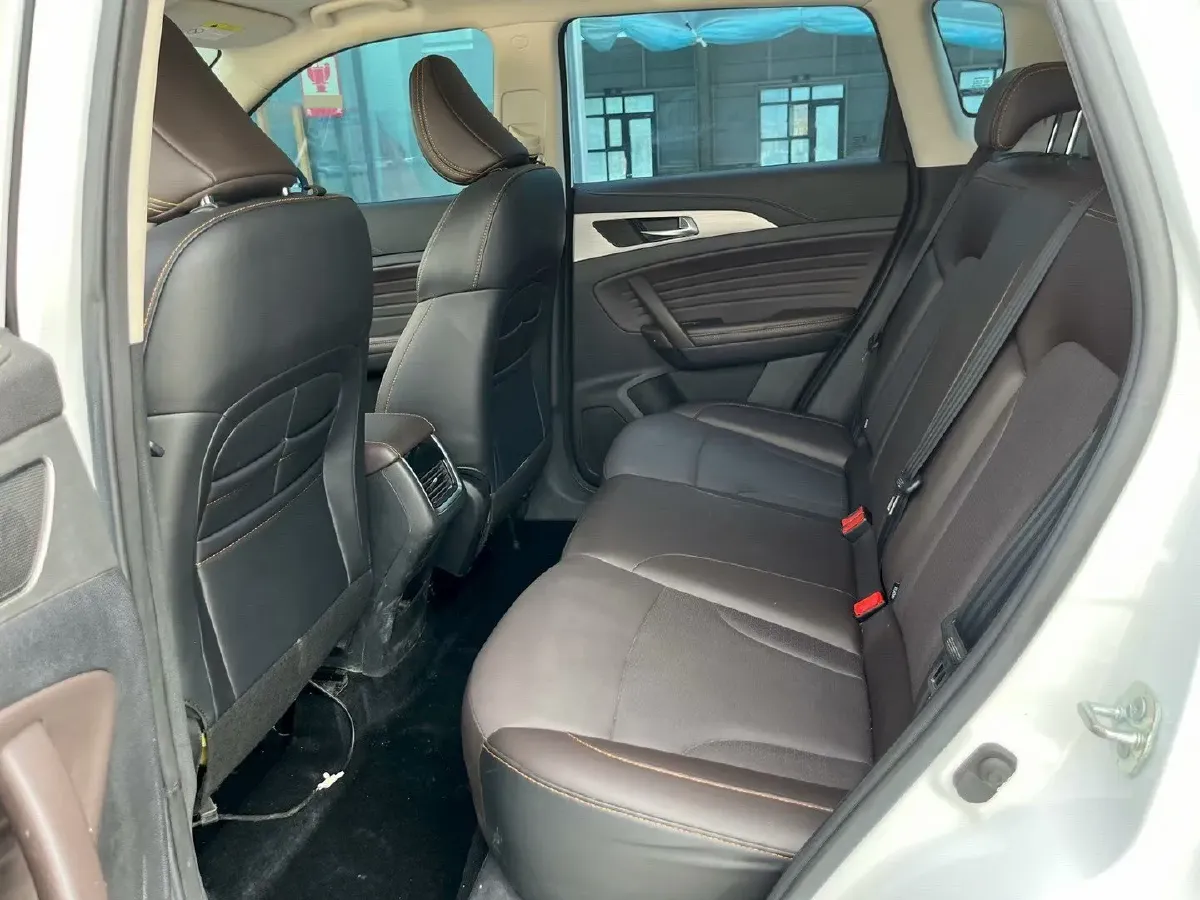 2018 ChangAn CS35 Plus 1.6L 128HP L4 6AT,autocango,china used car exporter,china ev exporter,chinese used car exporter,chinese used ev exporter