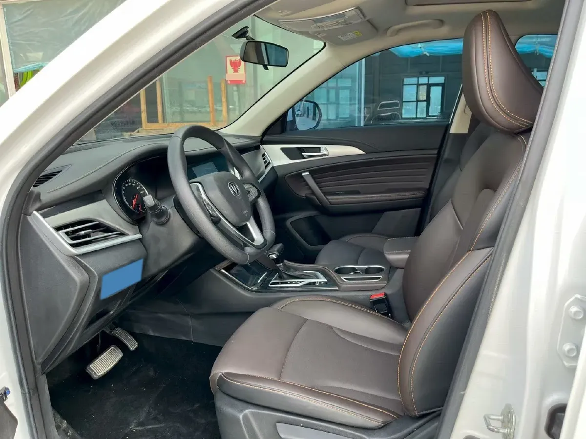 2018 ChangAn CS35 Plus 1.6L 128HP L4 6AT,autocango,china used car exporter,china ev exporter,chinese used car exporter,chinese used ev exporter