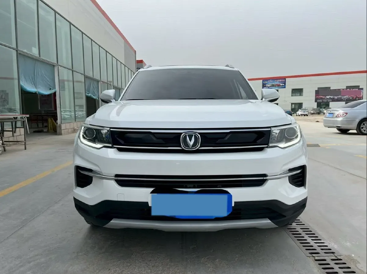 2018 ChangAn CS35 Plus 1.6L 128HP L4 6AT,autocango,china used car exporter,china ev exporter,chinese used car exporter,chinese used ev exporter