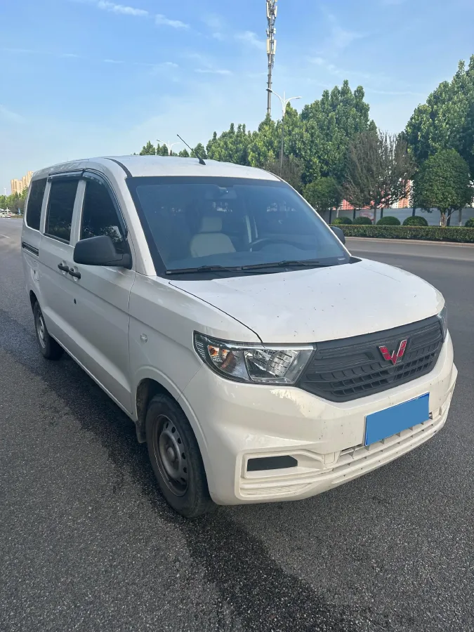 2022 JinBei Little Sea Lion X30 1.5L 102HP L4 5MT,autocango,china used car exporter,china ev exporter,chinese used car exporter,chinese used ev exporter