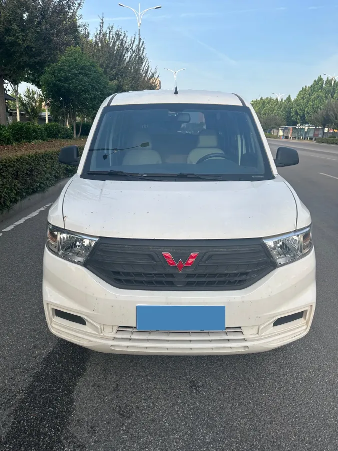 2022 JinBei Little Sea Lion X30 1.5L 102HP L4 5MT,autocango,china used car exporter,china ev exporter,chinese used car exporter,chinese used ev exporter