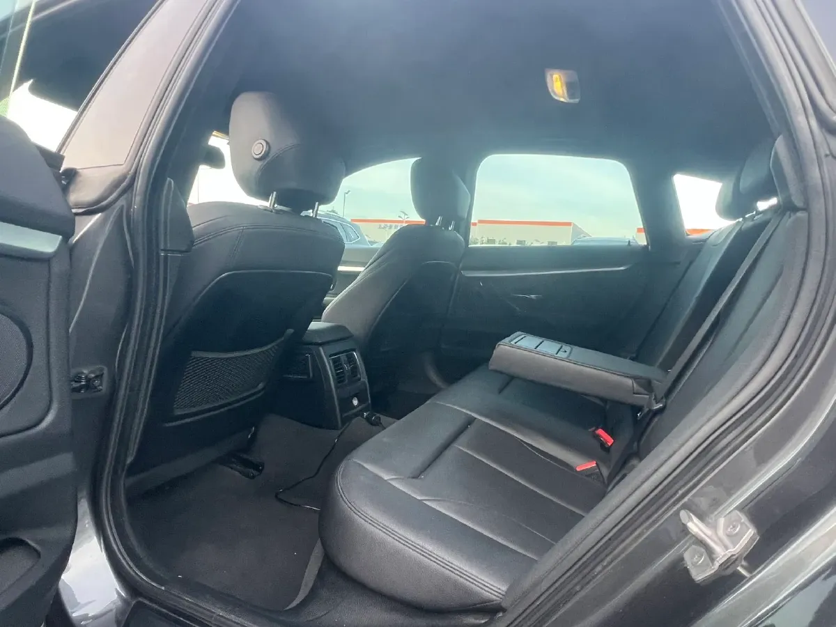 2019 BMW 3 Series GT 2.0T 184HP L4 8AT,autocango,china used car exporter,china ev exporter,chinese used car exporter,chinese used ev exporter