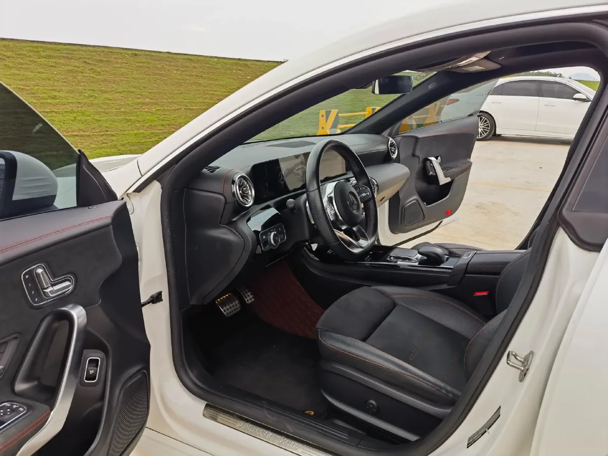 2021 Mercedes-Benz CLA Class 1.3T 163HP L4 7DCT,autocango,china used car exporter,china ev exporter,chinese used car exporter,chinese used ev exporter