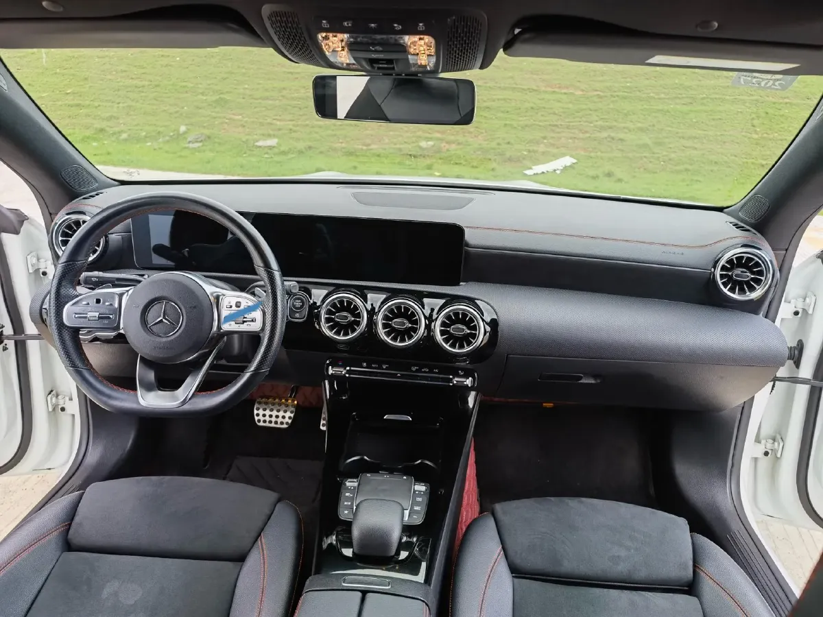 2021 Mercedes-Benz CLA Class 1.3T 163HP L4 7DCT,autocango,china used car exporter,china ev exporter,chinese used car exporter,chinese used ev exporter