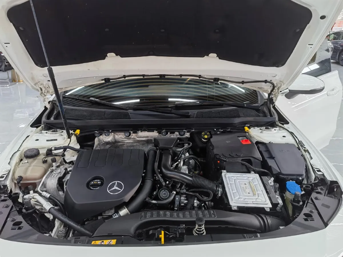 2021 Mercedes-Benz CLA Class 1.3T 163HP L4 7DCT,autocango,china used car exporter,china ev exporter,chinese used car exporter,chinese used ev exporter