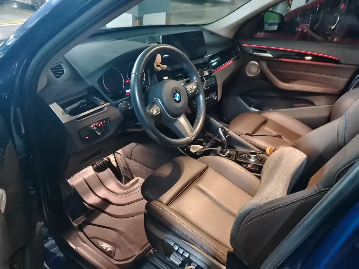 2021 BMW X1 1.5T 140HP L3 7DCT,autocango,china used car exporter,china ev exporter,chinese used car exporter,chinese used ev exporter