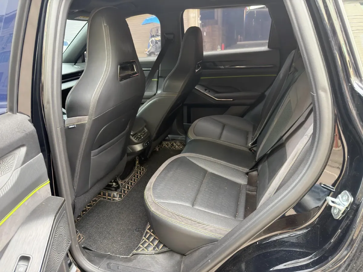 2022 Haval H6S 2.0T 211HP L4 7DCT,autocango,china used car exporter,china ev exporter,chinese used car exporter,chinese used ev exporter