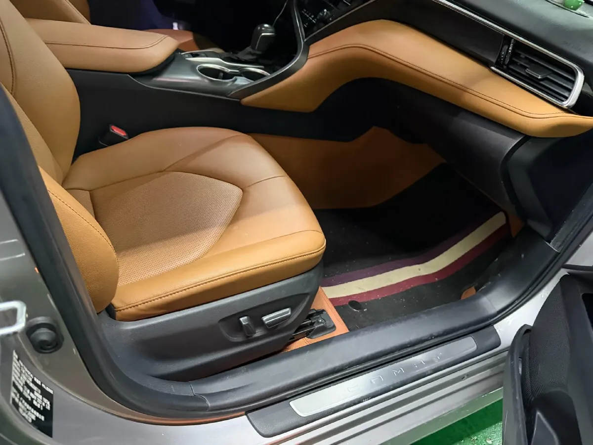 2021 Toyota Camry 2.0L 178HP L4 CVT,autocango,china used car exporter,china ev exporter,chinese used car exporter,chinese used ev exporter