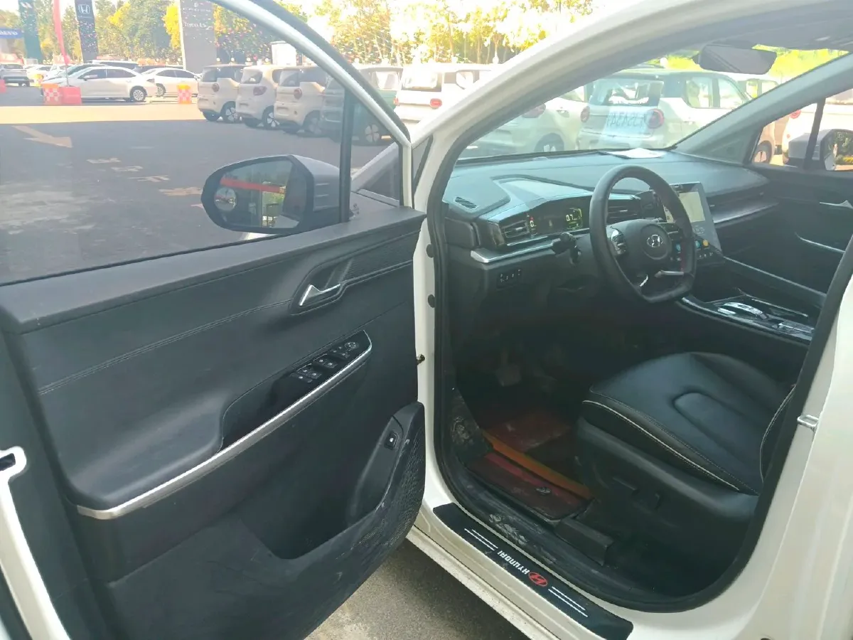 2024 Hyundai Custo 1.5T 170HP L4 8AT,autocango,china used car exporter,china ev exporter,chinese used car exporter,chinese used ev exporter
