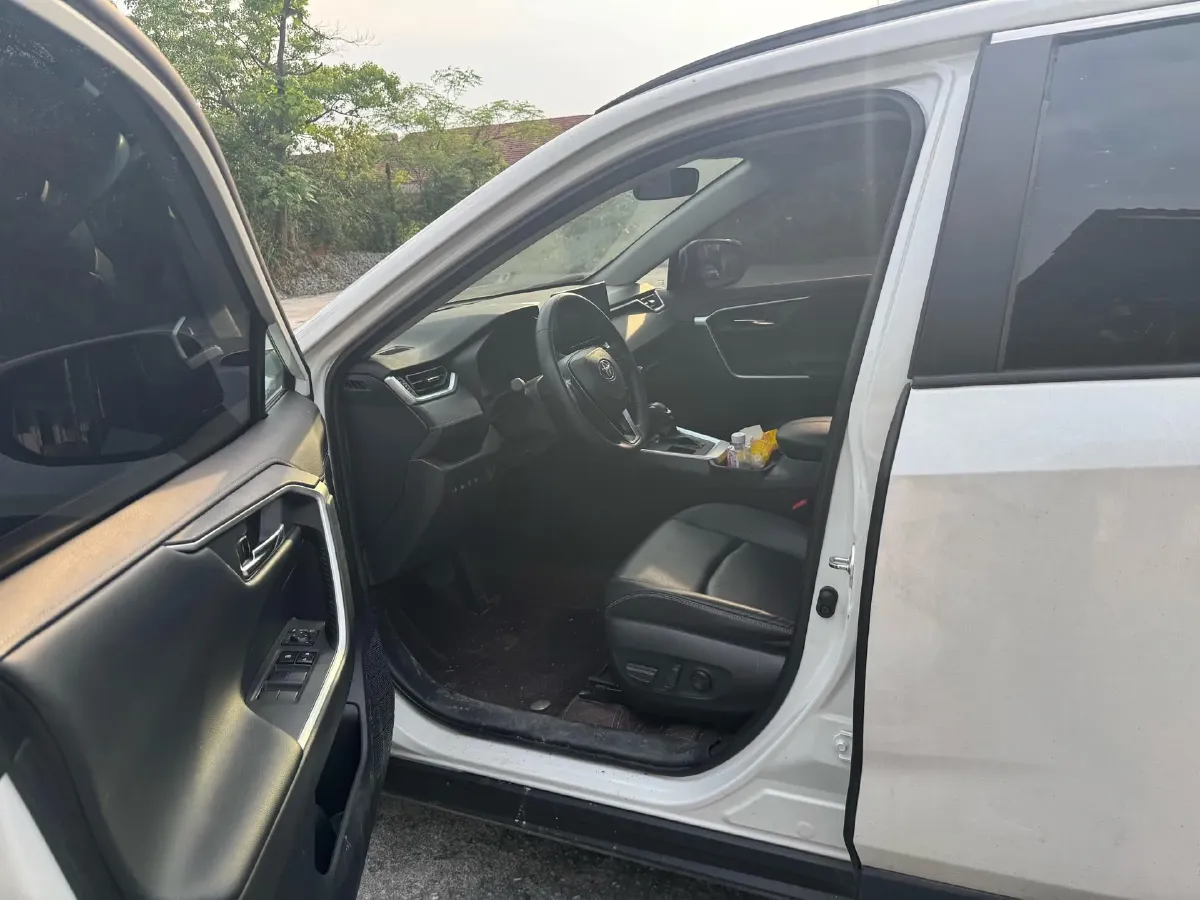2023 Toyota RAV4 2.0L 171HP L4 CVT,autocango,china used car exporter,china ev exporter,chinese used car exporter,chinese used ev exporter