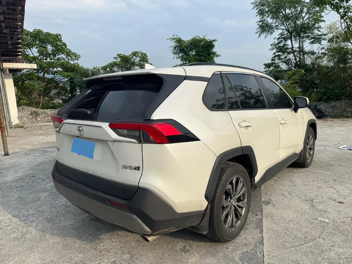 2023 Toyota RAV4 2.0L 171HP L4 CVT,autocango,china used car exporter,china ev exporter,chinese used car exporter,chinese used ev exporter