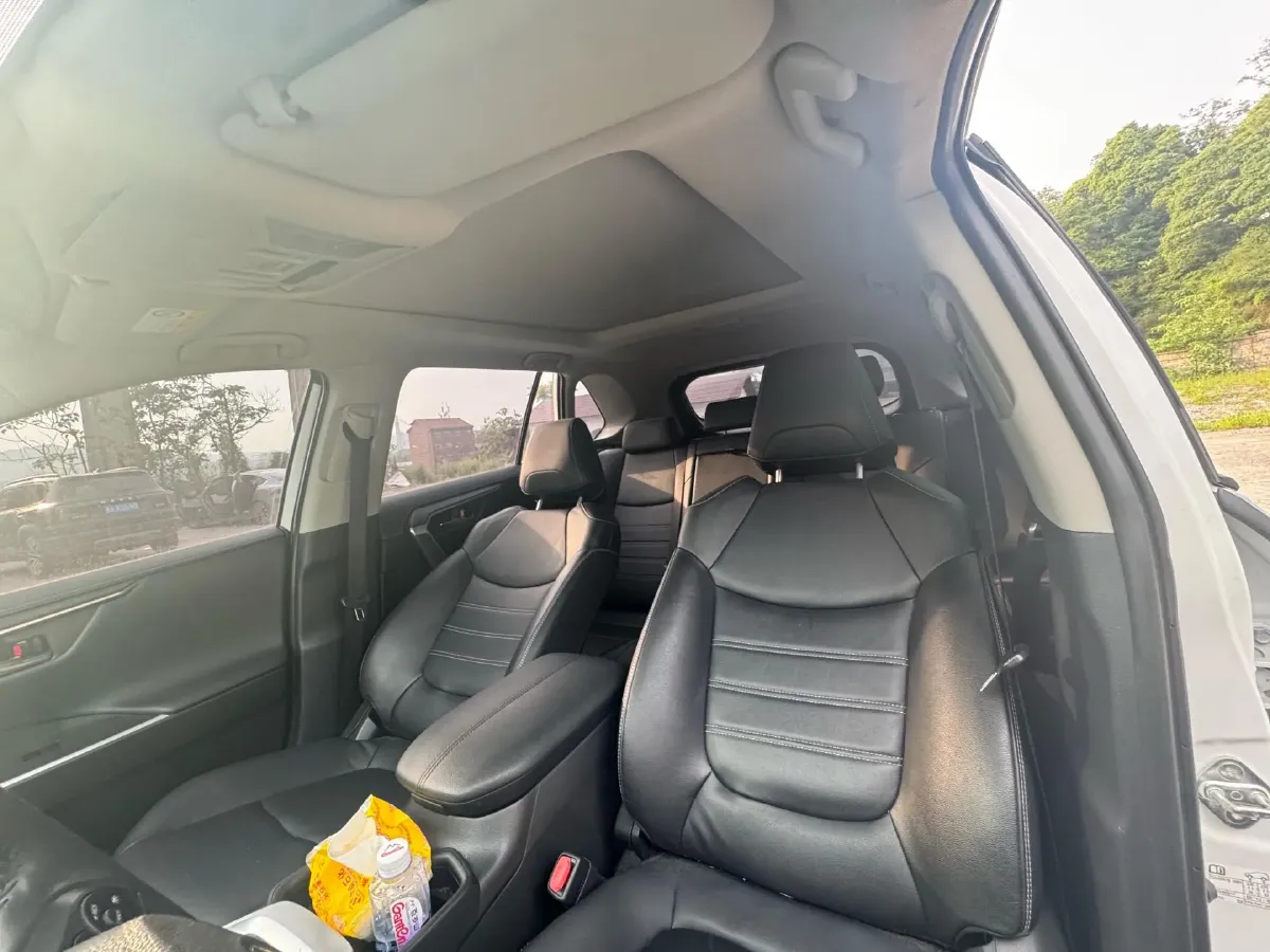 2023 Toyota RAV4 2.0L 171HP L4 CVT,autocango,china used car exporter,china ev exporter,chinese used car exporter,chinese used ev exporter