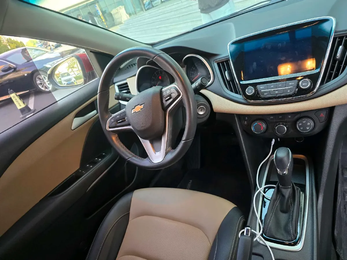 2022 Chevrolet Monza 1.5L 113HP L4 6AT,autocango,china used car exporter,china ev exporter,chinese used car exporter,chinese used ev exporter