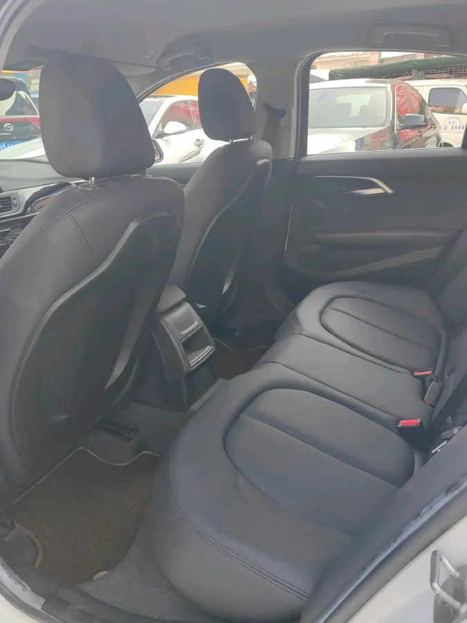 2020 BMW 1 Series 1.5T 140HP L3 7DCT,autocango,china used car exporter,china ev exporter,chinese used car exporter,chinese used ev exporter