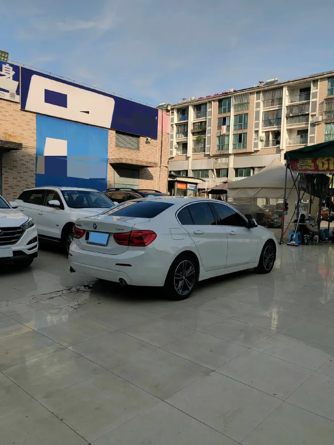 2020 BMW 1 Series 1.5T 140HP L3 7DCT,autocango,china used car exporter,china ev exporter,chinese used car exporter,chinese used ev exporter