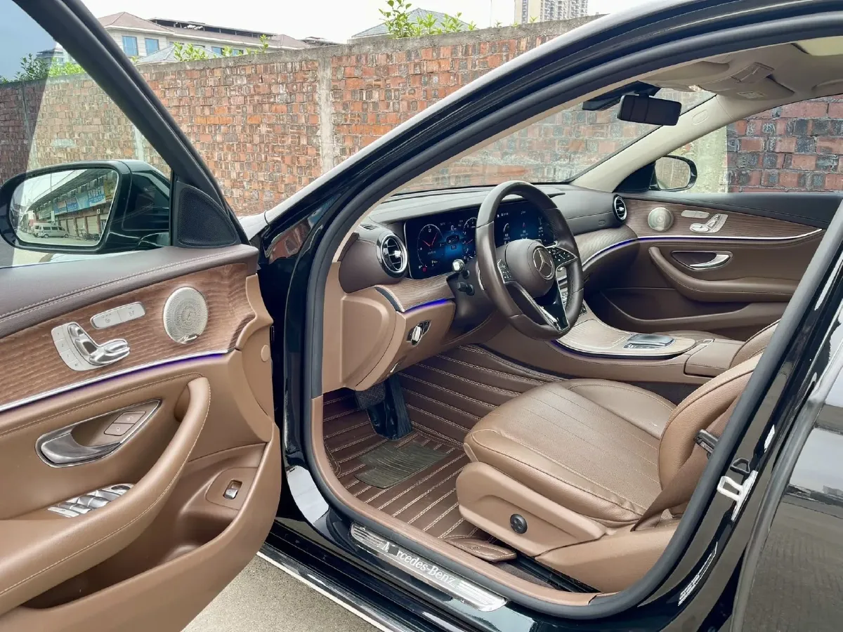 2021 Mercedes-Benz E Class 2.0T 258HP L4 9AT,autocango,china used car exporter,china ev exporter,chinese used car exporter,chinese used ev exporter