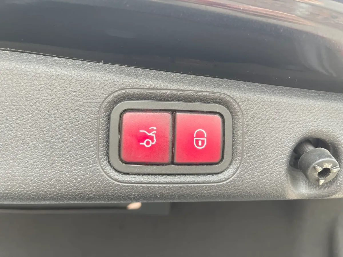 2021 Mercedes-Benz E Class 2.0T 258HP L4 9AT,autocango,china used car exporter,china ev exporter,chinese used car exporter,chinese used ev exporter