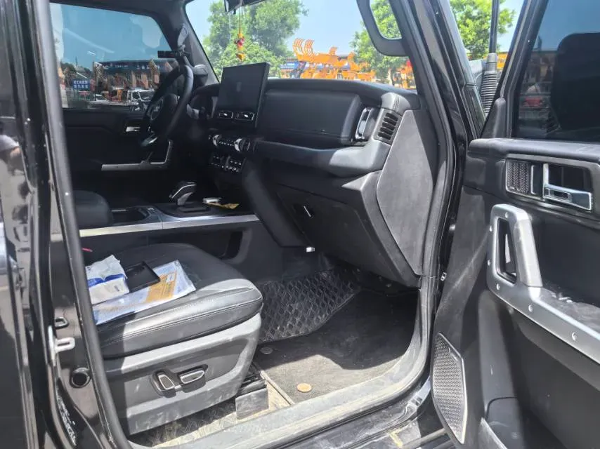 2024 212 212 T01 2.0T 252HP L4 8AT,autocango,china used car exporter,china ev exporter,chinese used car exporter,chinese used ev exporter