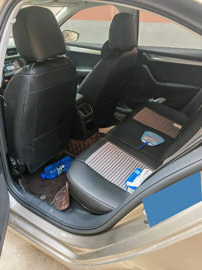 2019 Skoda Octavia 1.2T 116HP L4 7DCT,autocango,china used car exporter,china ev exporter,chinese used car exporter,chinese used ev exporter