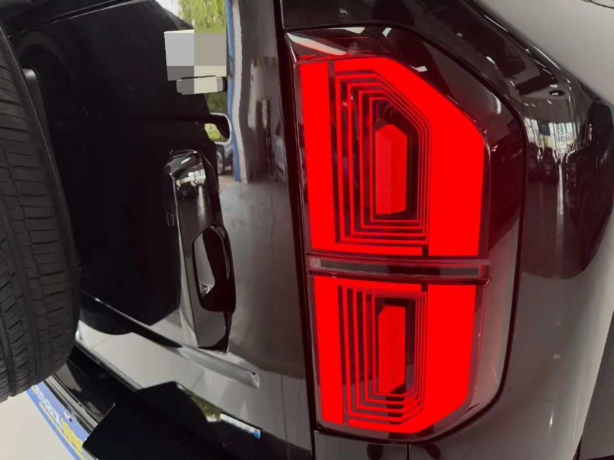 2025 FangChengBao Bao 5 1.5T 194HP L4 E-CVT PHEV,autocango,china used car exporter,china ev exporter,chinese used car exporter,chinese used ev exporter