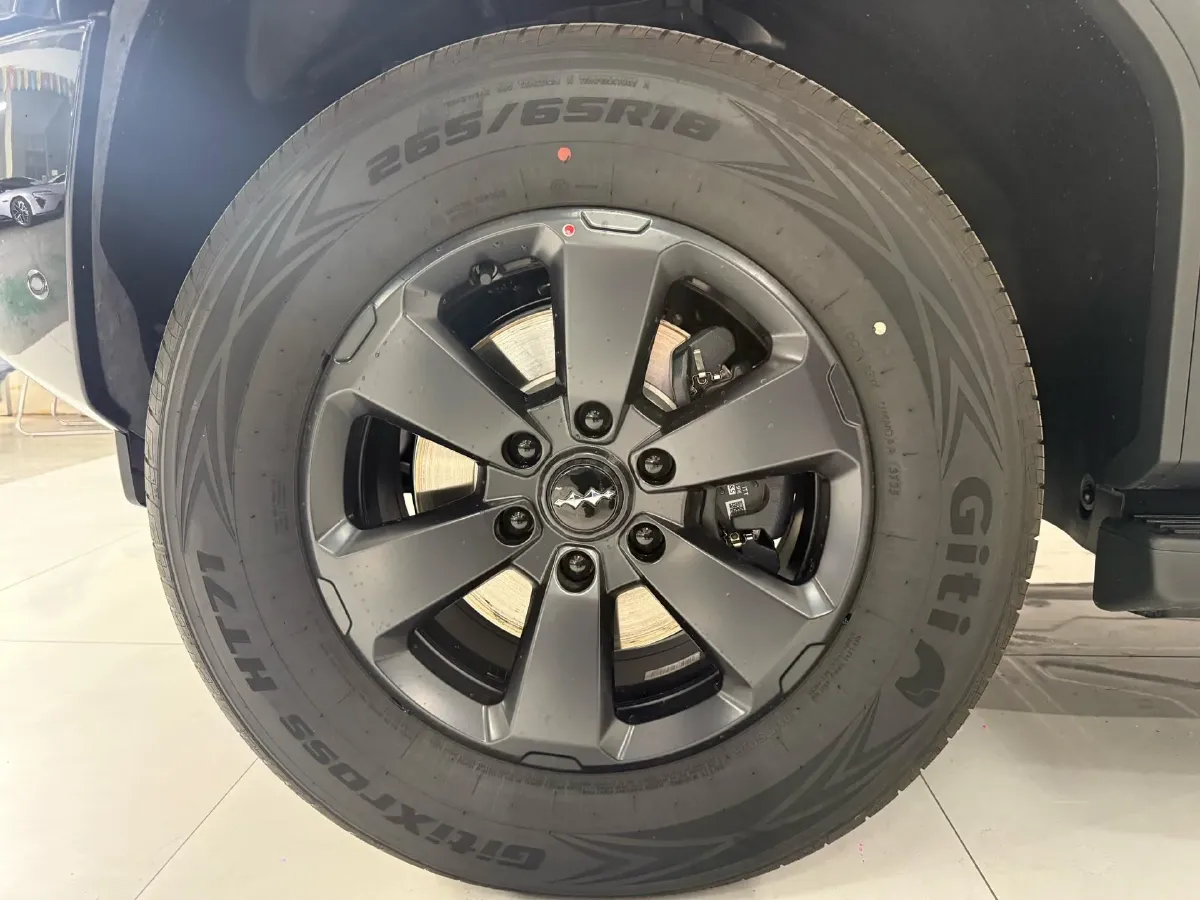 2025 FangChengBao Bao 5 1.5T 194HP L4 E-CVT PHEV,autocango,china used car exporter,china ev exporter,chinese used car exporter,chinese used ev exporter
