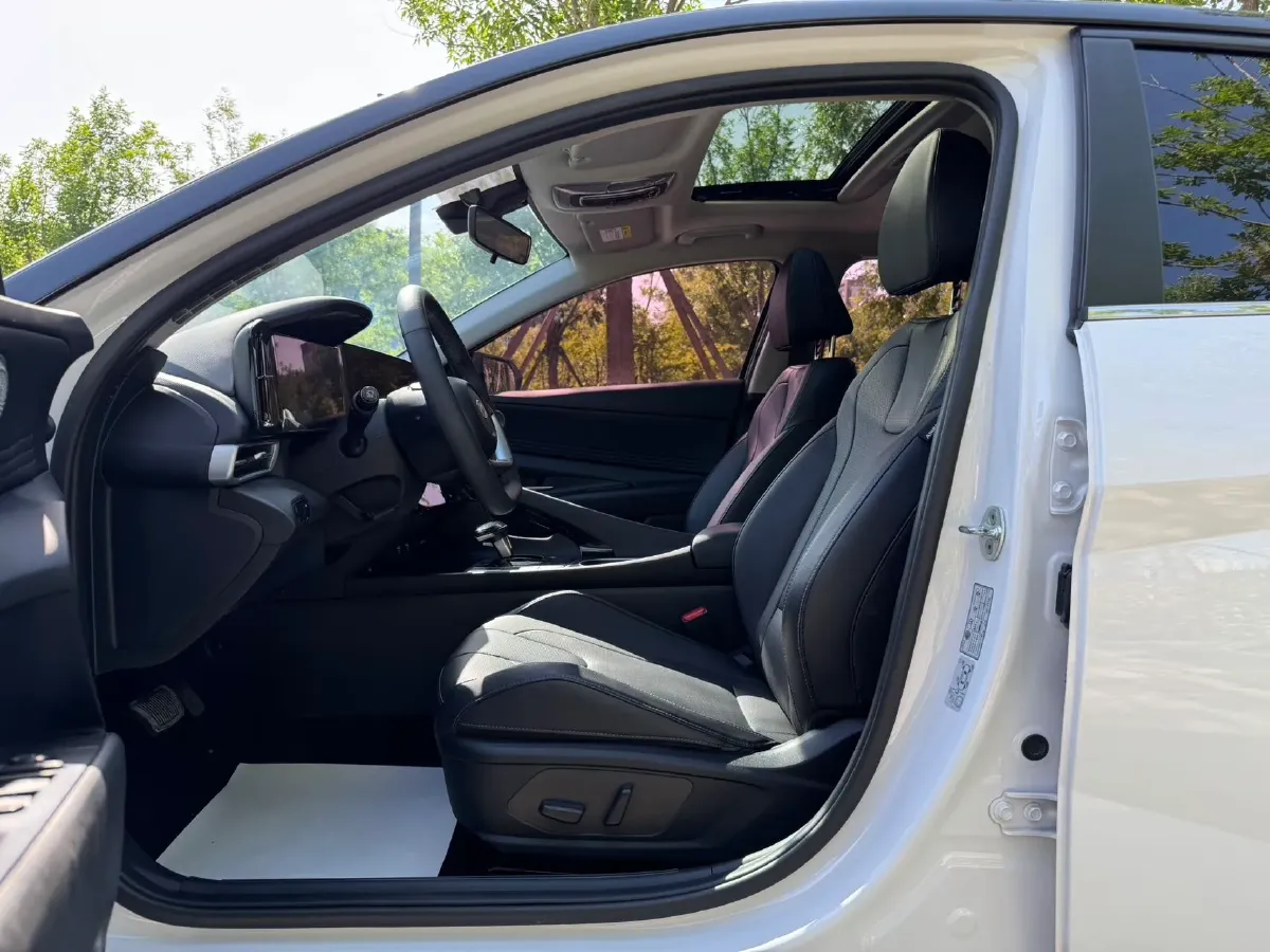 2022 Hyundai Elantra 1.5L 115HP L4 CVT,autocango,china used car exporter,china ev exporter,chinese used car exporter,chinese used ev exporter
