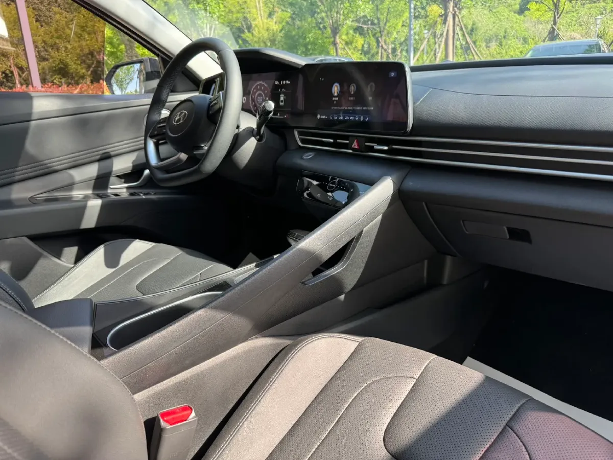 2022 Hyundai Elantra 1.5L 115HP L4 CVT,autocango,china used car exporter,china ev exporter,chinese used car exporter,chinese used ev exporter