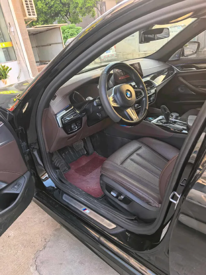 2020 BMW 5 Series 2.0T 184HP L4 8AT,autocango,china used car exporter,china ev exporter,chinese used car exporter,chinese used ev exporter