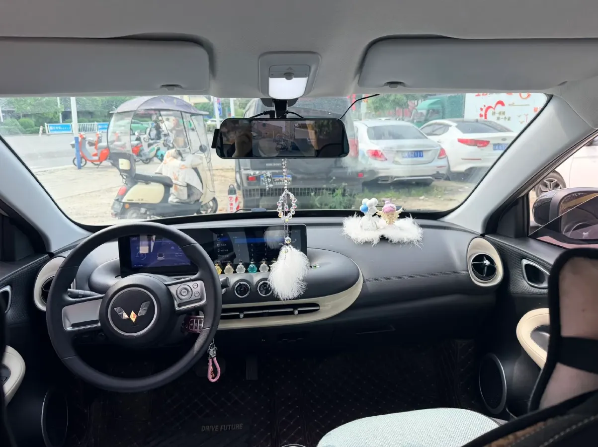 2023 WuLing BinGuo BEV 31.9KWH,autocango,china used car exporter,china ev exporter,chinese used car exporter,chinese used ev exporter