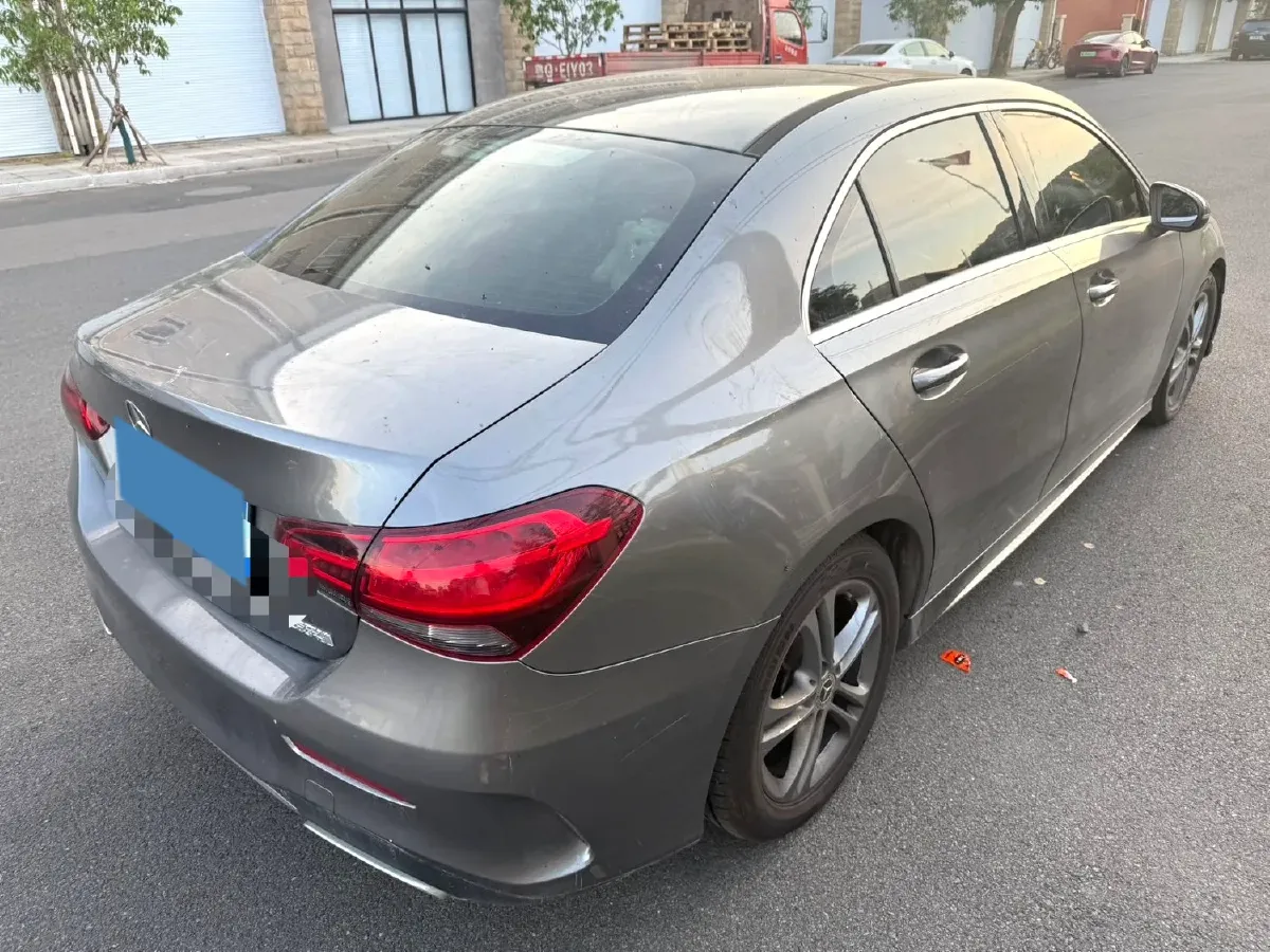 2022 Mercedes-Benz A Class 1.3T 136HP L4 7DCT,autocango,china used car exporter,china ev exporter,chinese used car exporter,chinese used ev exporter