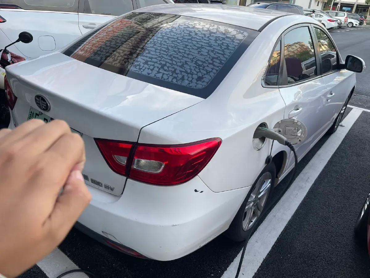 2018 Bestune B30 EV BEV 32.24KWH,autocango,china used car exporter,china ev exporter,chinese used car exporter,chinese used ev exporter