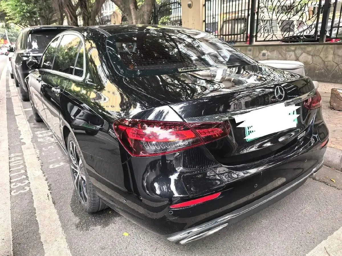 2022 Mercedes-Benz E Class 2.0T 211HP L4 9AT PHEV 25.4KWH,autocango,china used car exporter,china ev exporter,chinese used car exporter,chinese used ev exporter