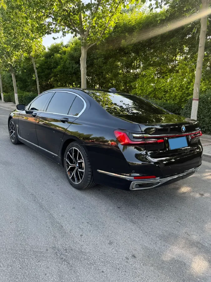 2021 BMW 7 Series 2.0T 265HP L4 8AT,autocango,china used car exporter,china ev exporter,chinese used car exporter,chinese used ev exporter