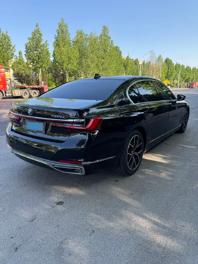 2021 BMW 7 Series 2.0T 265HP L4 8AT,autocango,china used car exporter,china ev exporter,chinese used car exporter,chinese used ev exporter