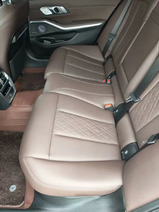 2022 BMW 3 Series 2.0T 184HP L4 8AT,autocango,china used car exporter,china ev exporter,chinese used car exporter,chinese used ev exporter