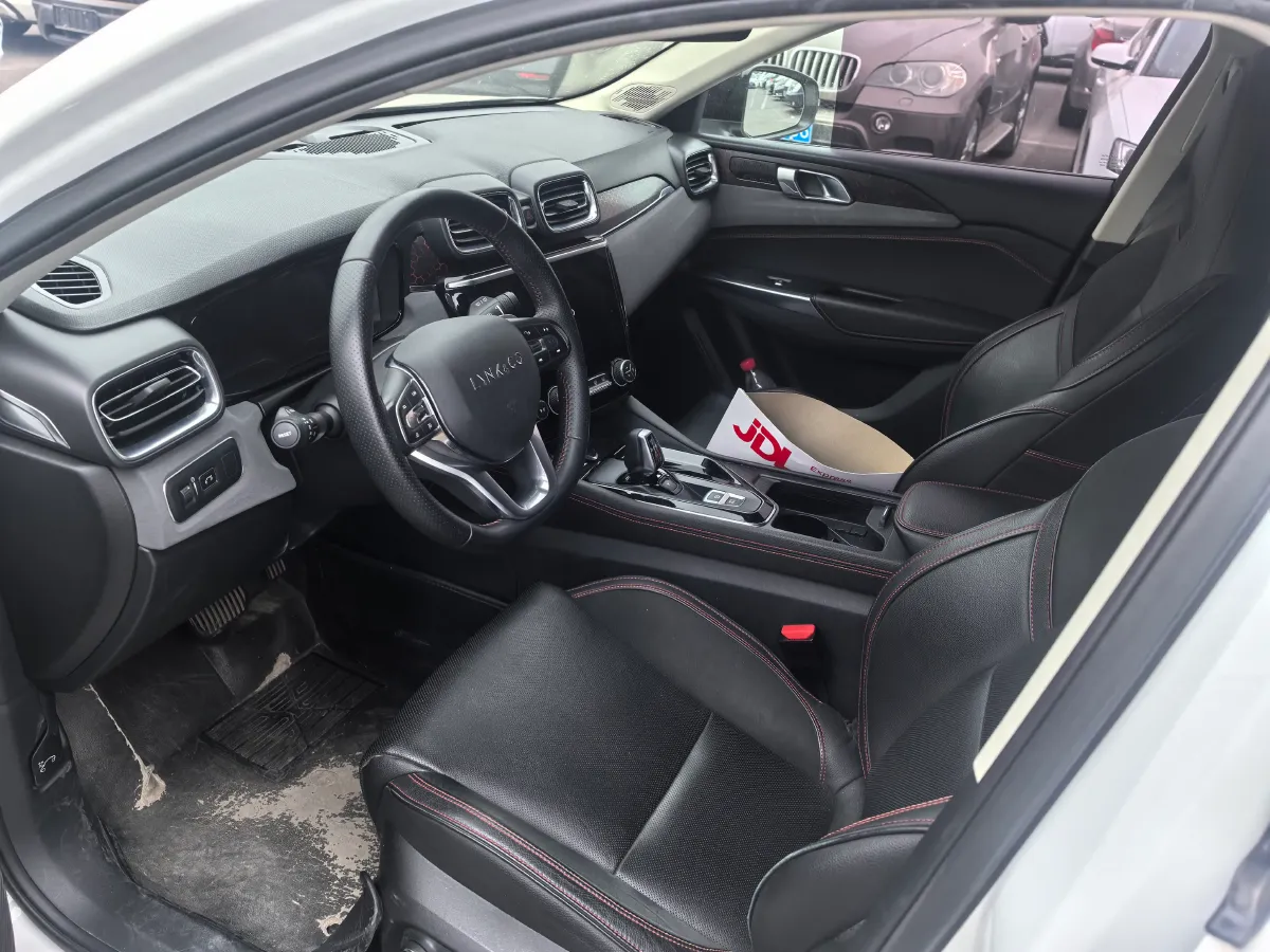 2018 Toyota C-HR 2.0L 171HP L4 CVT,autocango,china used car exporter,china ev exporter,chinese used car exporter,chinese used ev exporter