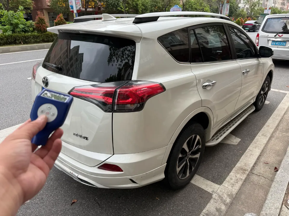 2019 Toyota RAV4 2.0L 151HP L4 CVT,autocango,china used car exporter,china ev exporter,chinese used car exporter,chinese used ev exporter