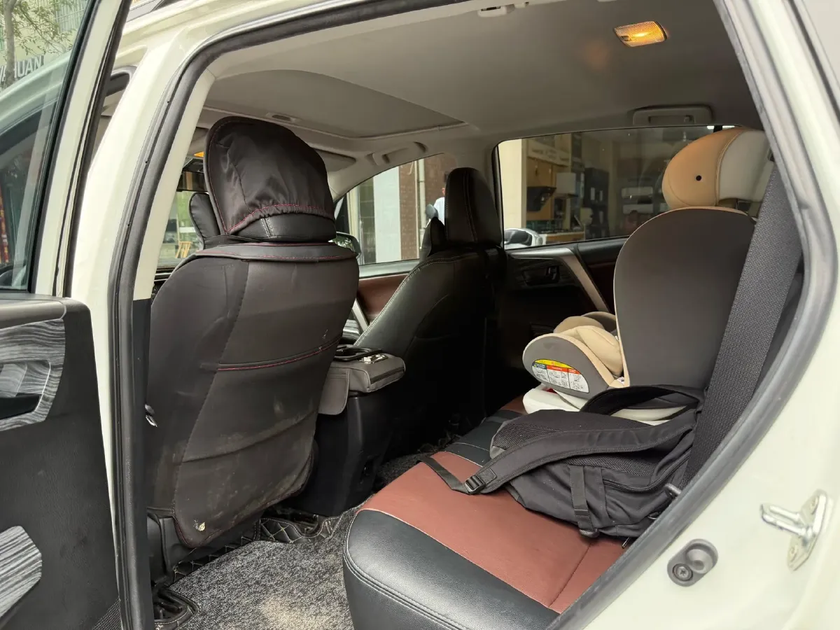 2019 Toyota RAV4 2.0L 151HP L4 CVT,autocango,china used car exporter,china ev exporter,chinese used car exporter,chinese used ev exporter