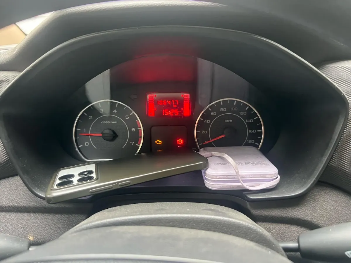 2019 WuLing HongGuang V 1.5L 99HP L4 6MT,autocango,china used car exporter,china ev exporter,chinese used car exporter,chinese used ev exporter