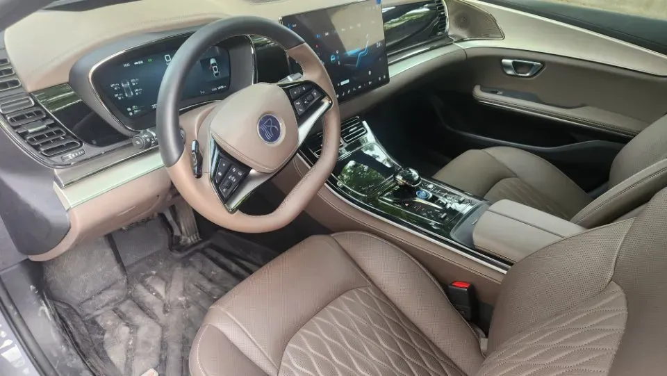 2025 BYD Han 1.5T 156HP L4 E-CVT PHEV,autocango,china used car exporter,china ev exporter,chinese used car exporter,chinese used ev exporter