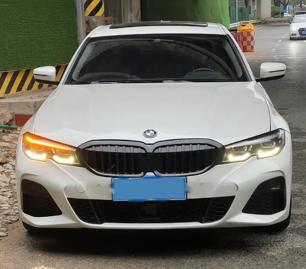 2021 BMW 3 Series 2.0T 184HP L4 8AT,autocango,china used car exporter,china ev exporter,chinese used car exporter,chinese used ev exporter