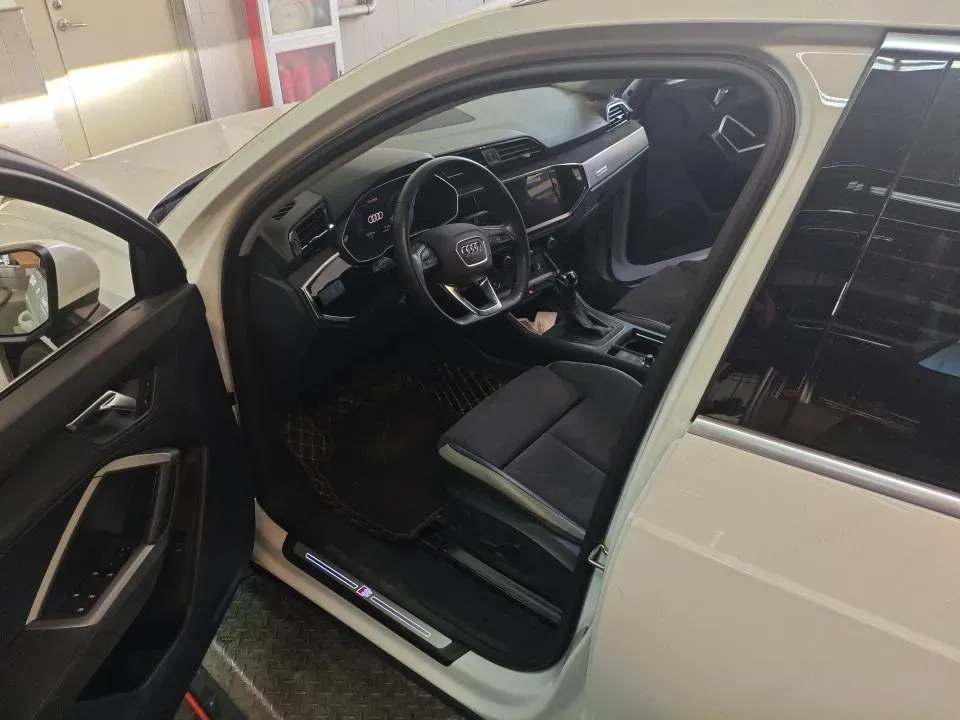 2022 Audi Q3 1.4T 150HP L4 7DCT,autocango,china used car exporter,china ev exporter,chinese used car exporter,chinese used ev exporter
