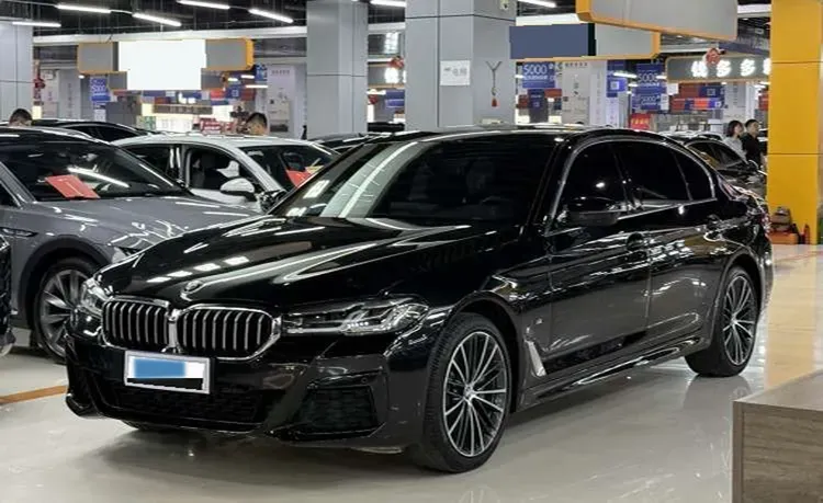 2021 BMW 5 Series 2.0T 252HP L4 8AT,autocango,china used car exporter,china ev exporter,chinese used car exporter,chinese used ev exporter